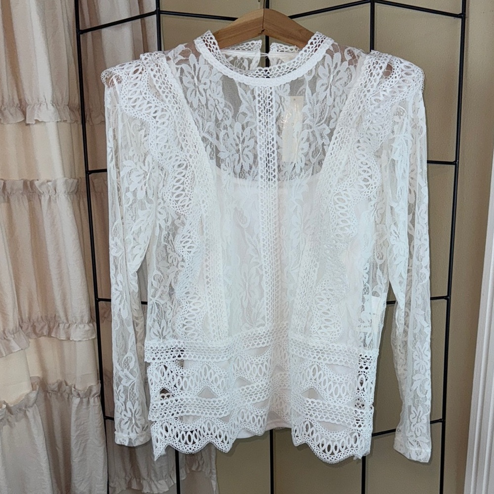 Adiva White Lace Top Blouse with Camisole Size Small NWT